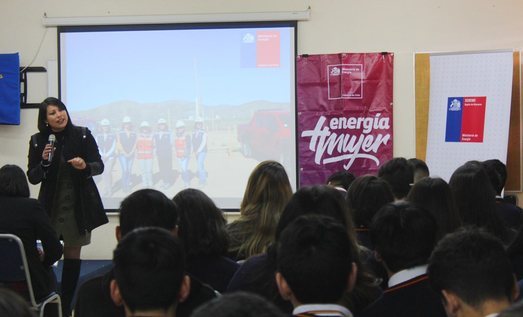 Con Charlas Motivacionales Buscan Potenciar La Insercion De Mujeres En La Industria Energetica Ministerio De Energia