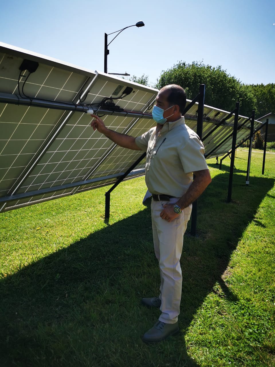 Anuncian programa “Casa Solar” en vivienda de angelino que ahorra 25 mil al mes con el sistema