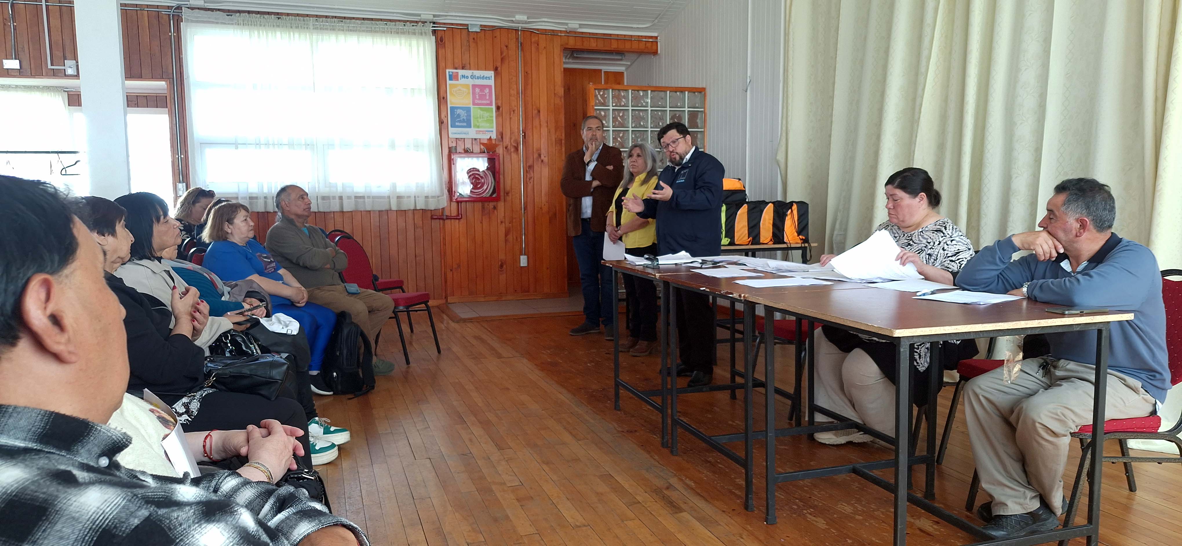 16 juntas de vecinos de Punta Arenas recibieron kits de emergencia energética “Siempre Listos”  