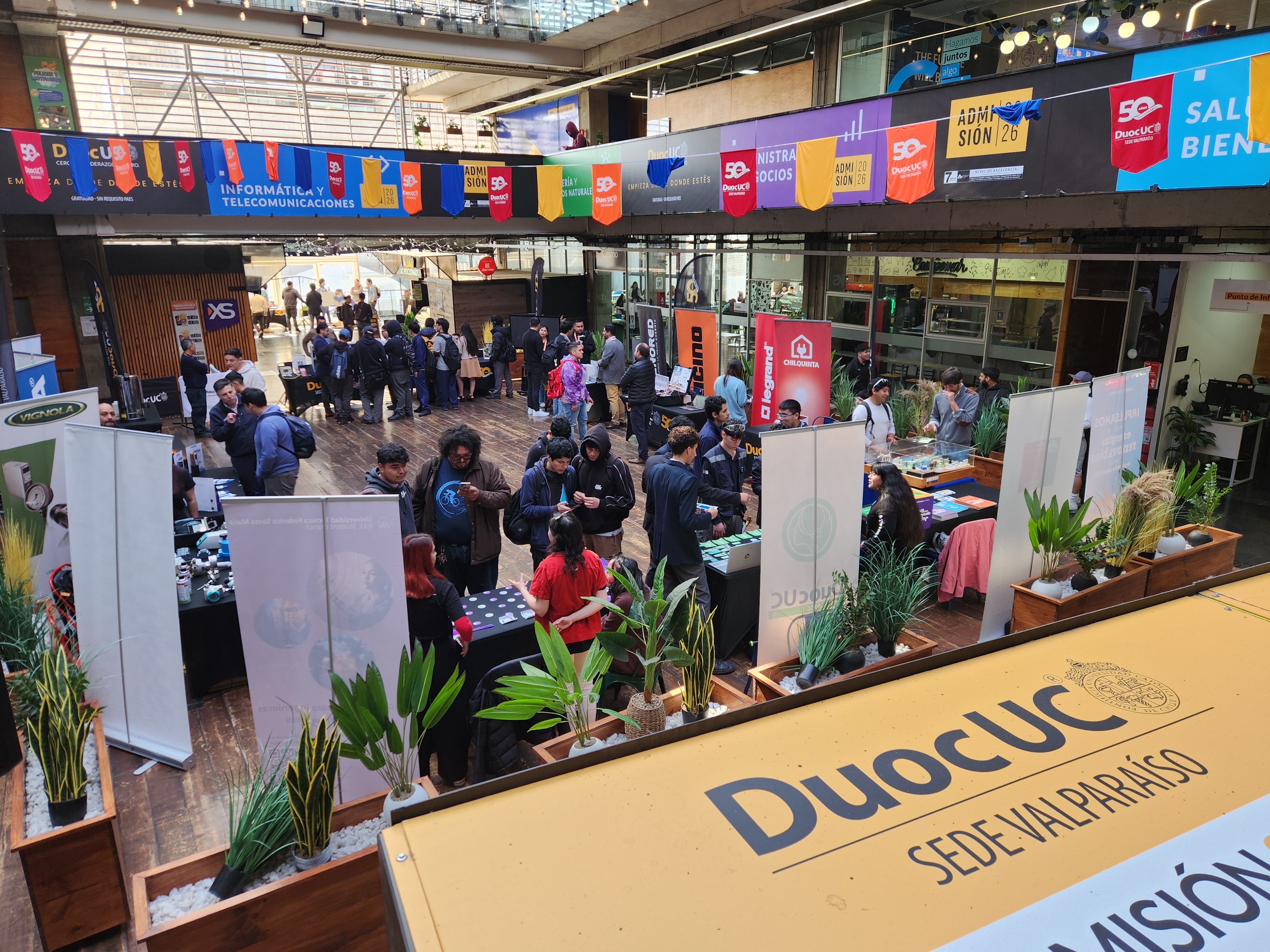 Seremía de Energía participa en Feria de Ingeniería de DUOC UC Sede Valparaíso