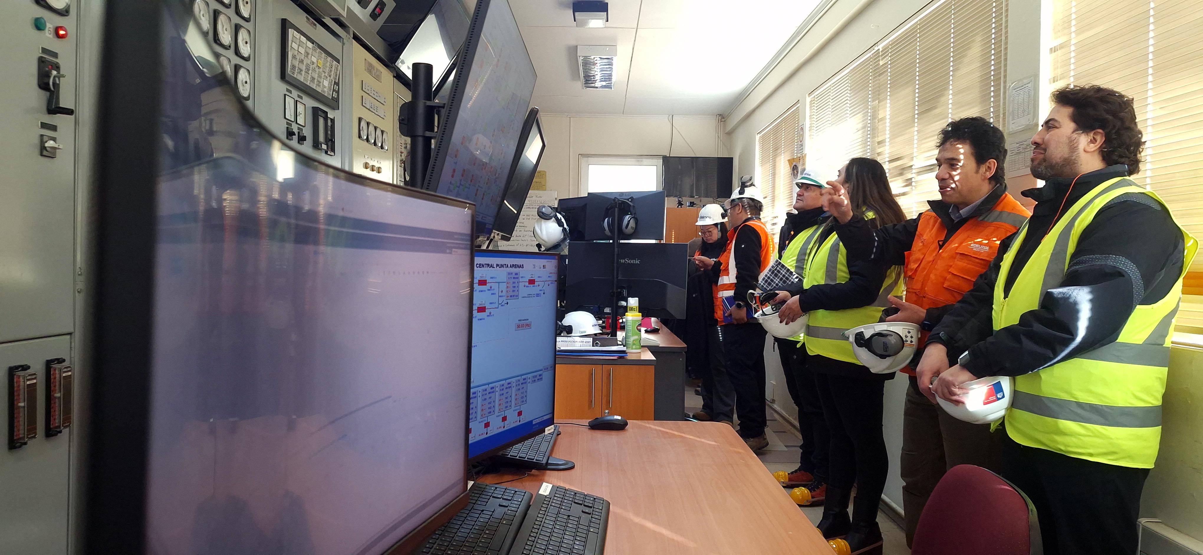 En el marco de su despliegue territorial: Seremi de Energía de Magallanes visita central generadora de electricidad Tres Puentes 