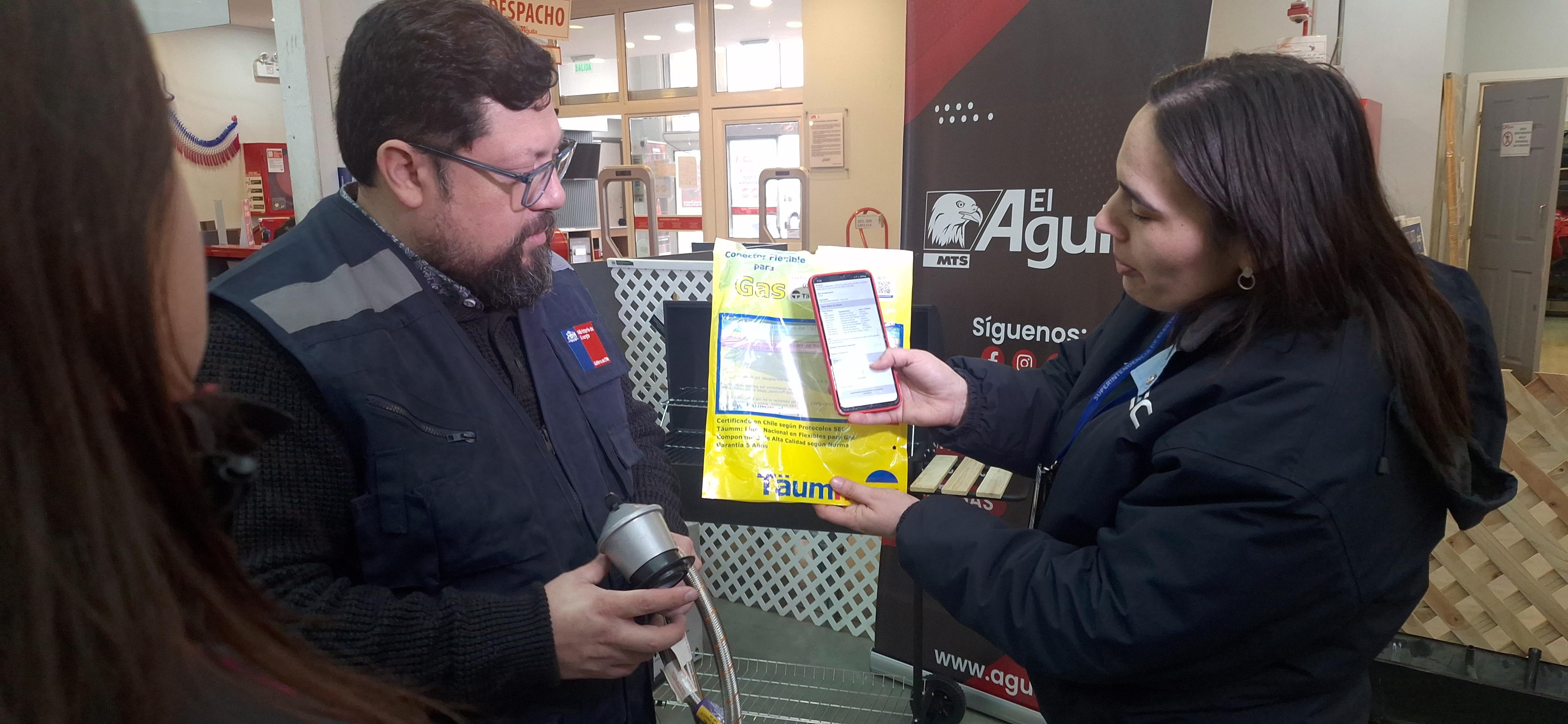 SEC Magallanes fiscaliza en compañía del Seremi de Energía venta de parrillas a gas y eléctricas ad portas de llegada de Fiestas Patrias 2025