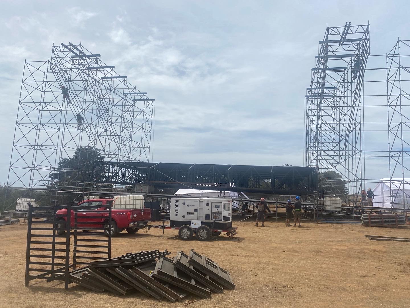 Fiscalizan instalaciones eléctricas en Pichilemu