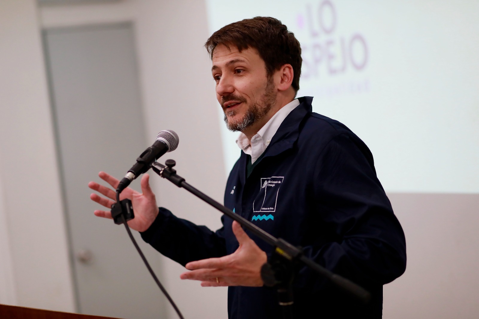 Ministro Pardow asiste a la presentación de las obras de programa "Mejor Escuela" en Lo Espejo 