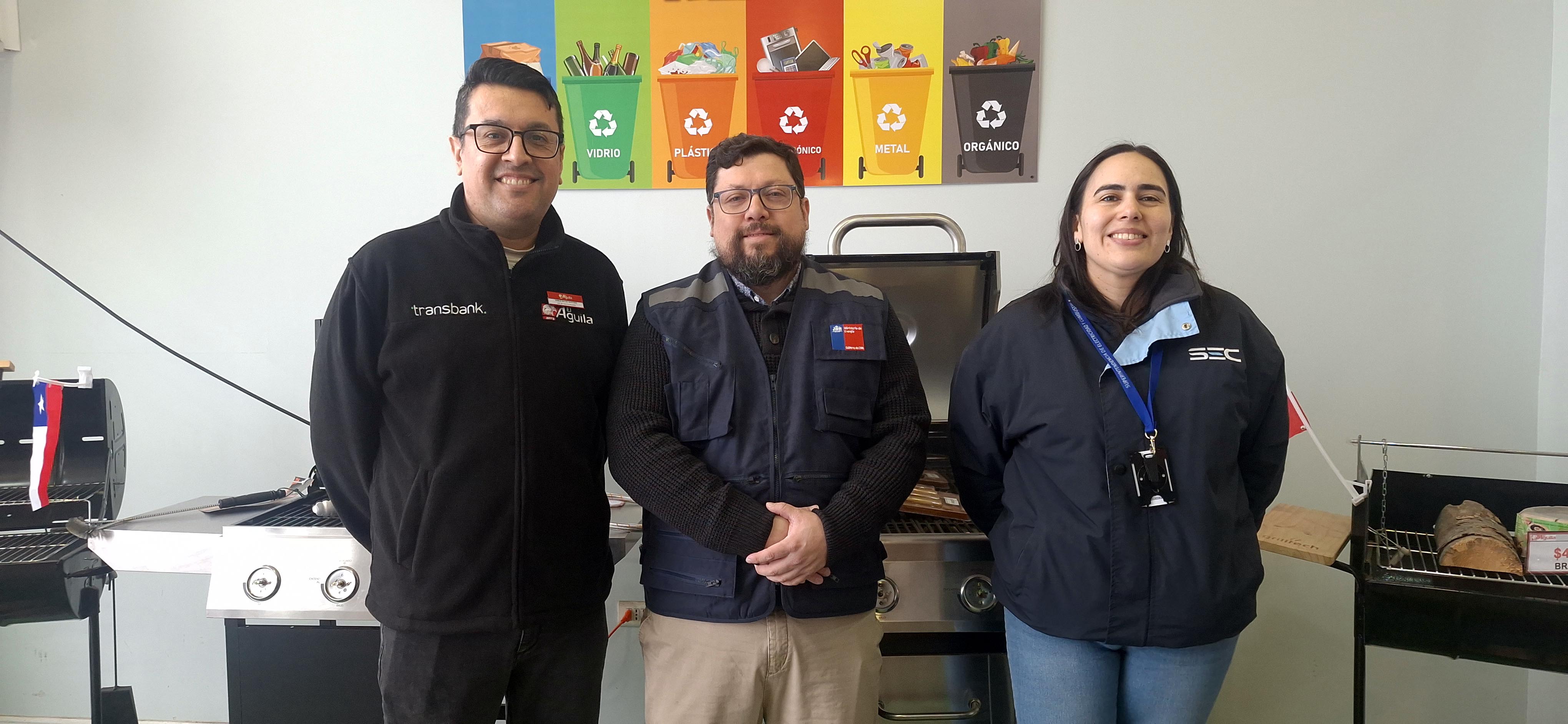 SEC Magallanes fiscaliza en compañía del Seremi de Energía venta de parrillas a gas y eléctricas ad portas de llegada de Fiestas Patrias 2025