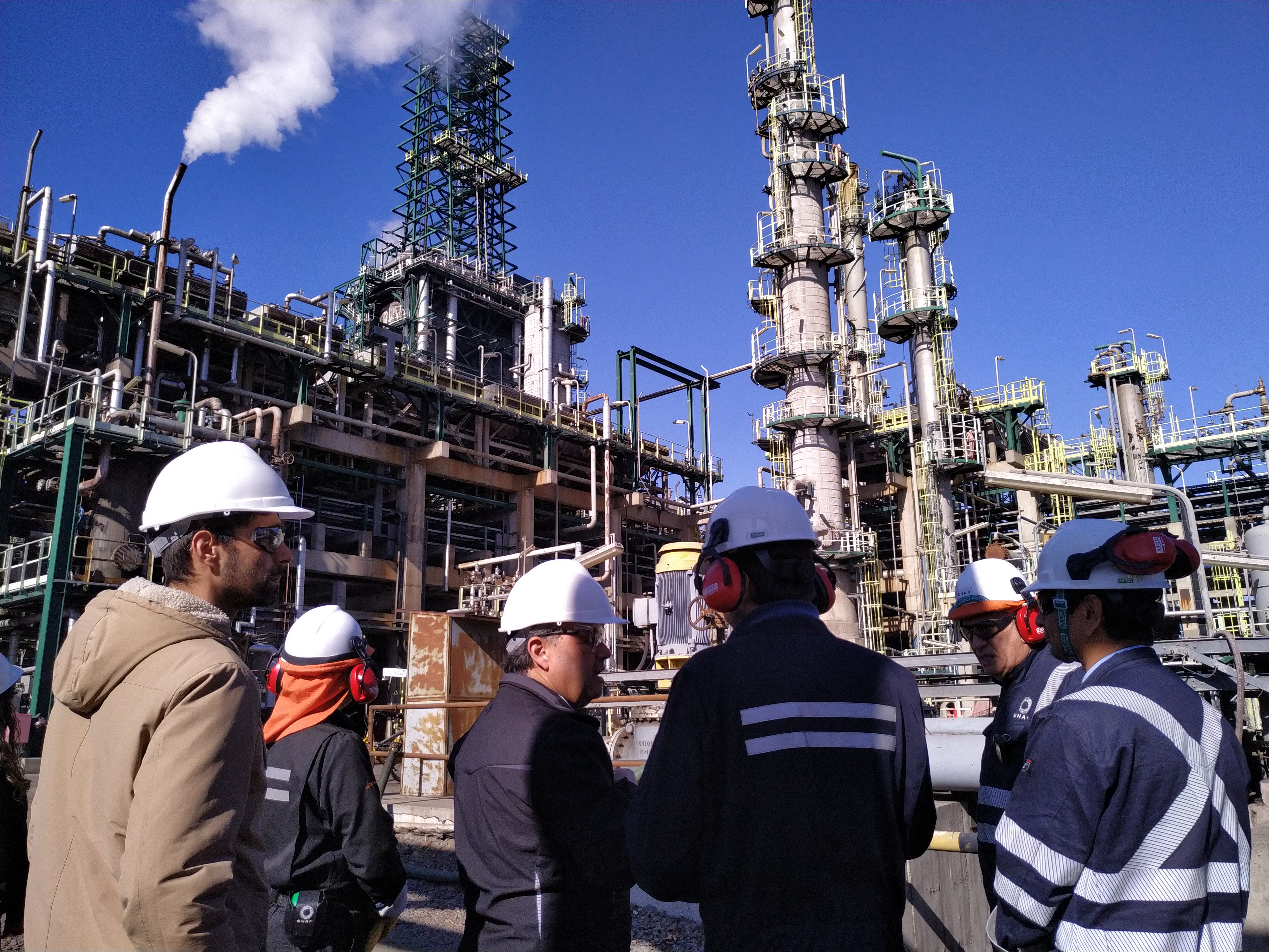 Seguridad energética: SEREMI conoce operación de Enap en terreno Seguridad energética: SEREMI conoce operación de Enap en terreno