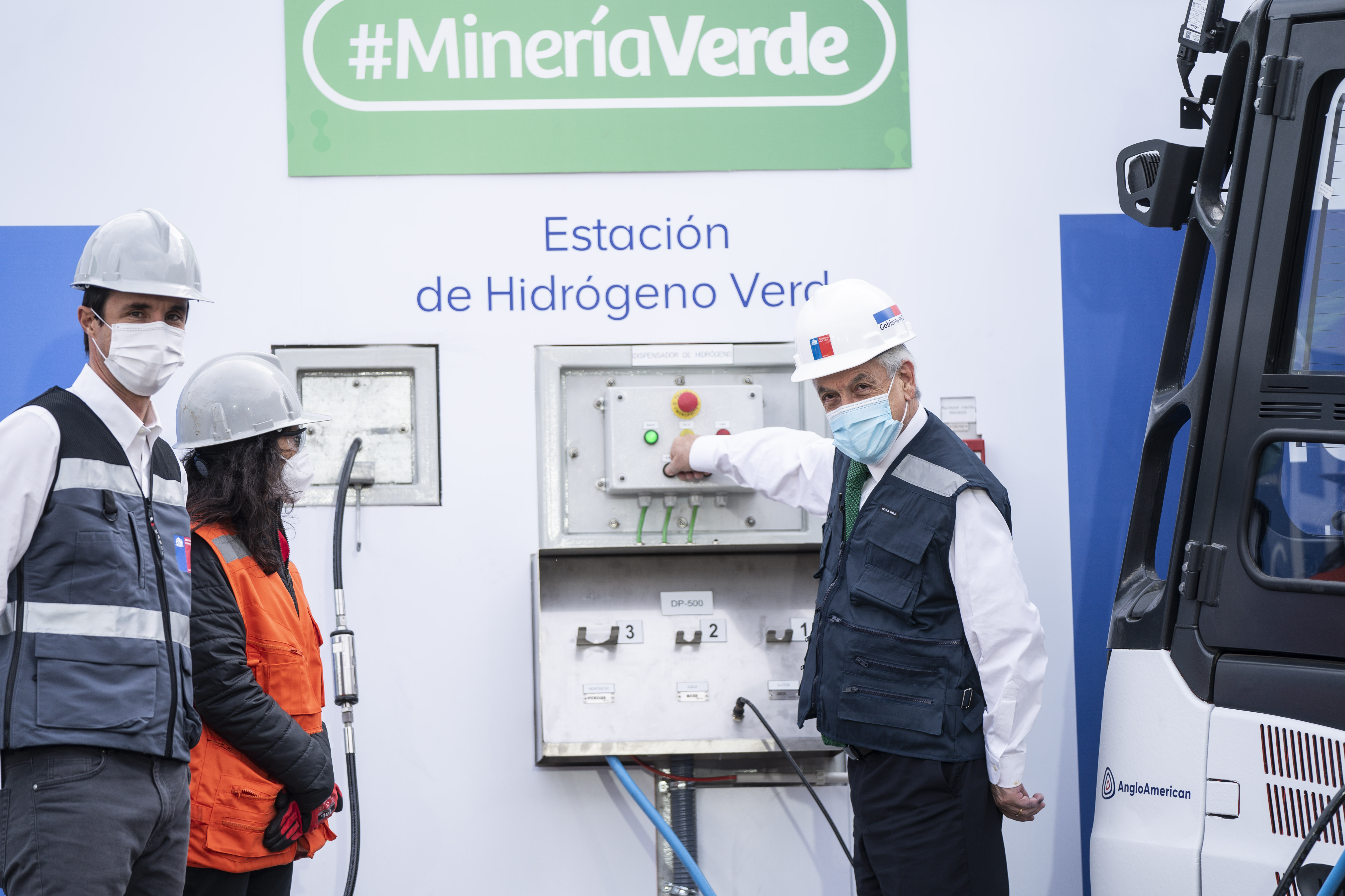 Presidente Piñera inaugura proyecto que generó la primera molécula de hidrógeno verde para vehículos de faena minera