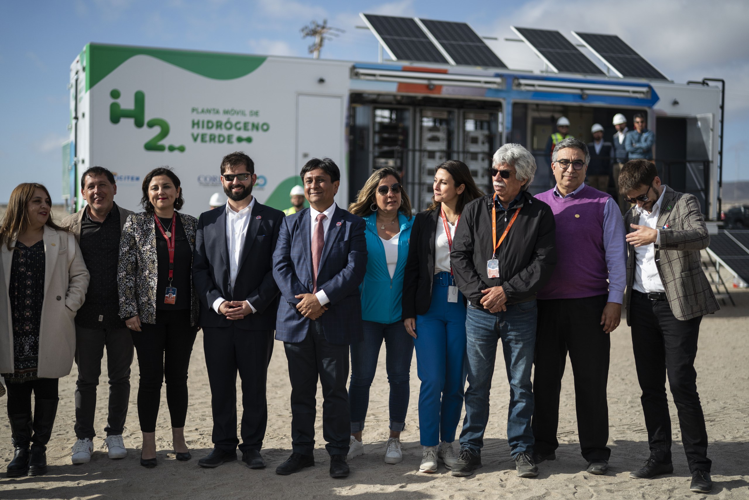 Presidente Boric y ministro Pardow inauguran Planta Móvil de Hidrógeno Verde en Antofagasta
