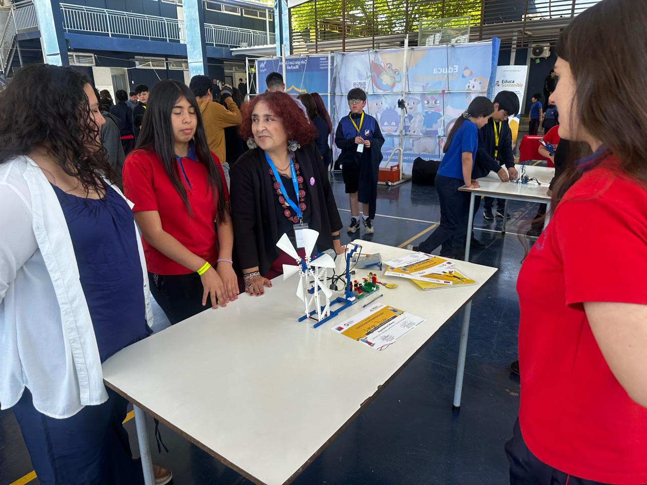 Programa educativo del Ministerio de Energía impulsa el aprendizaje a través del piloto “Experiencia Talleres” de Educa Sostenible