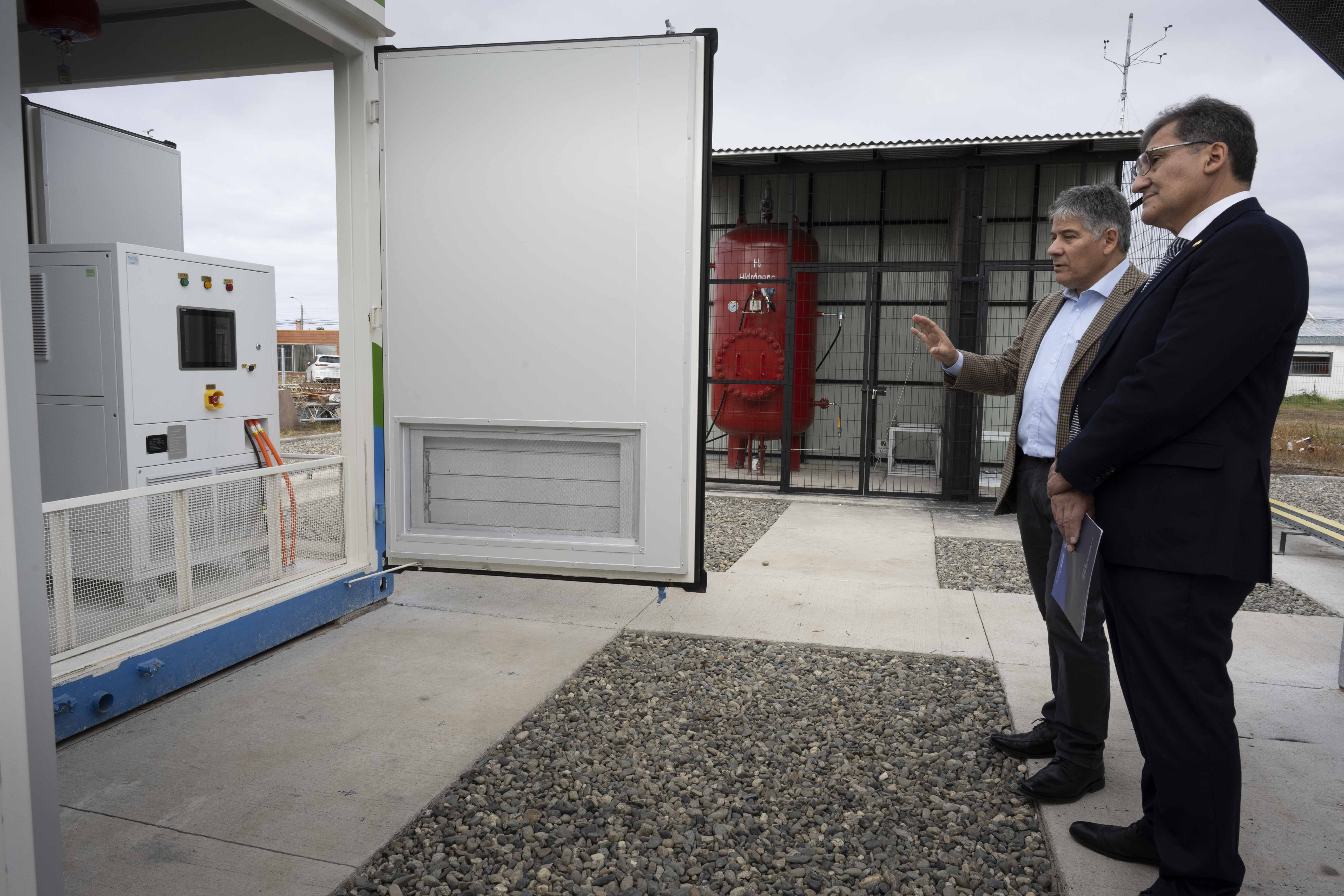 Energía y Economía impulsan laboratorio de hidrógeno verde en la UMAG para fortalecer capacidades técnicas y profesionales