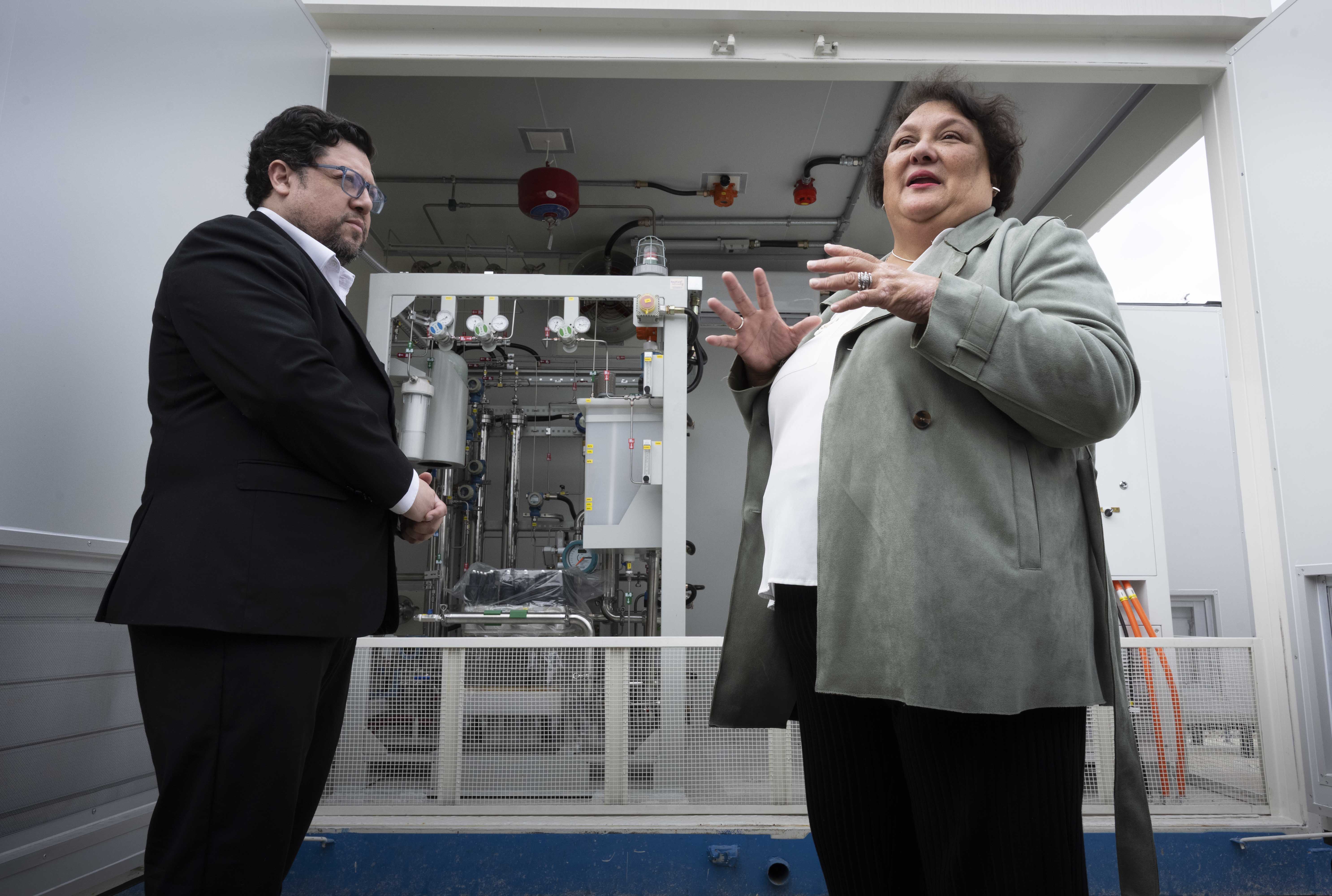 Energía y Economía impulsan laboratorio de hidrógeno verde en la UMAG para fortalecer capacidades técnicas y profesionales