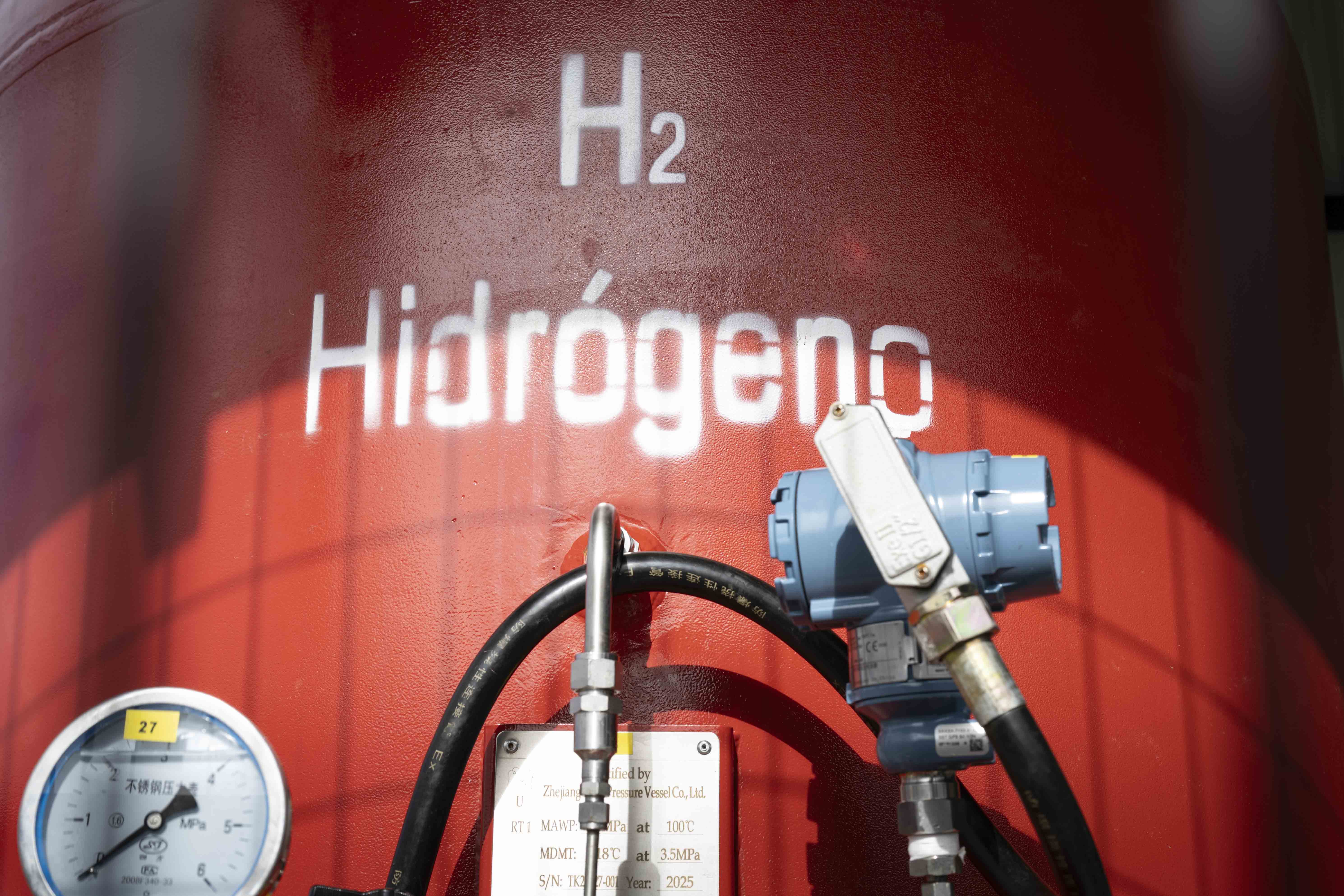 Energía y Economía impulsan laboratorio de hidrógeno verde en la UMAG para fortalecer capacidades técnicas y profesionales