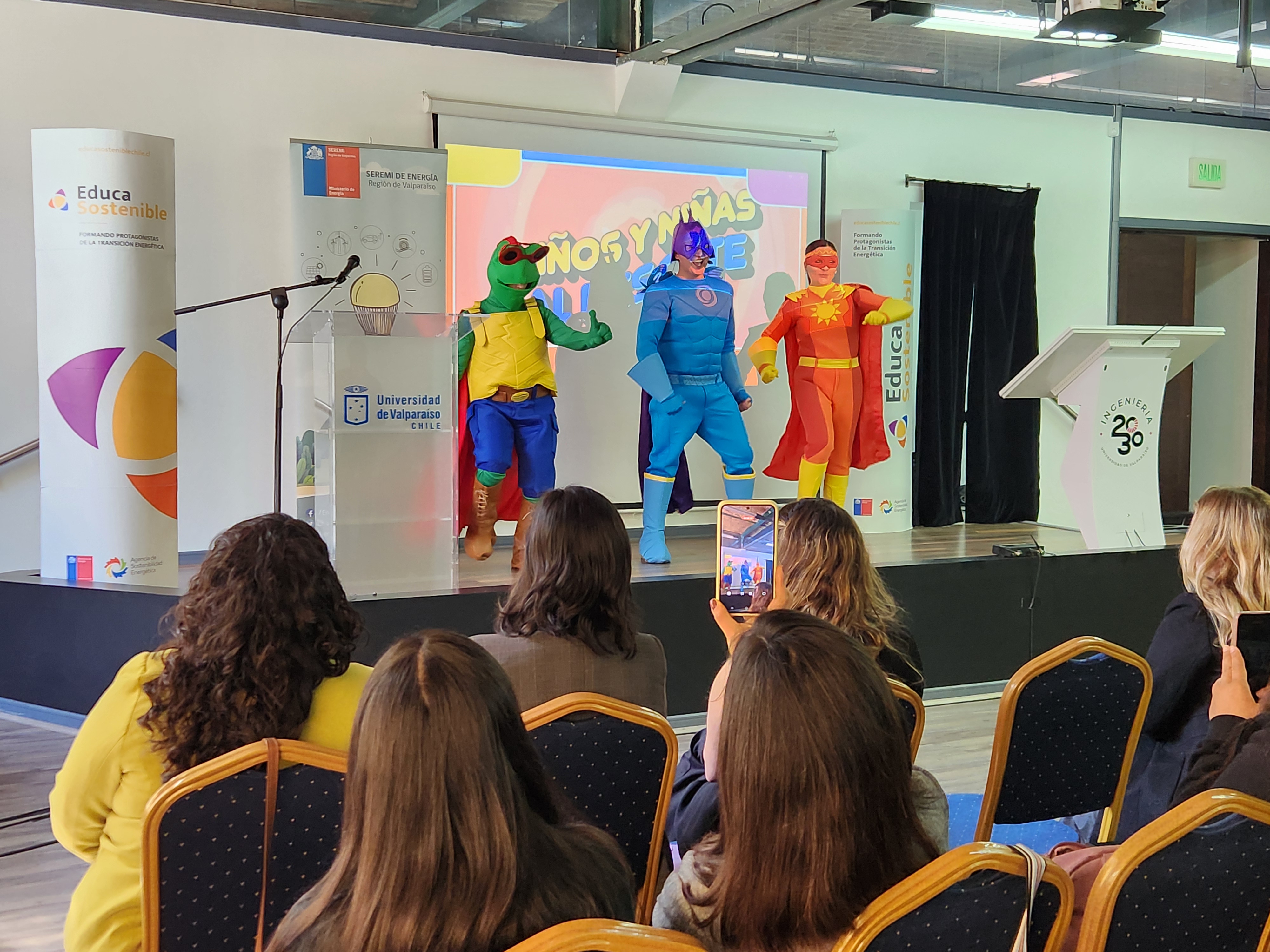 Valparaíso se suma a la transición energética con Educa Sostenible