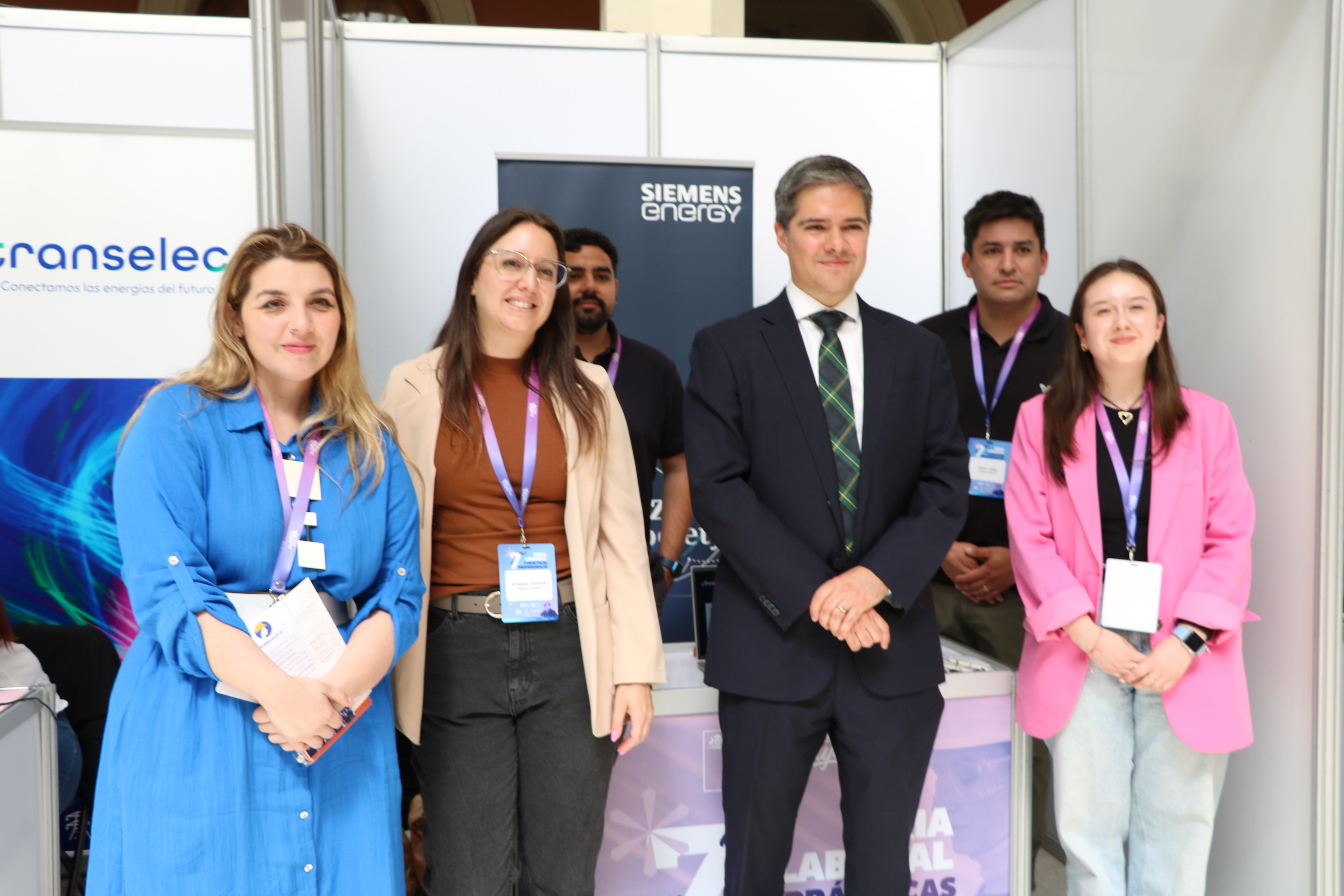Feria Energía + Mujeres conectó a cientos de postulantes con empresas del sector Feria Energía + Mujeres conectó a cientos de postulantes con empresas del sector