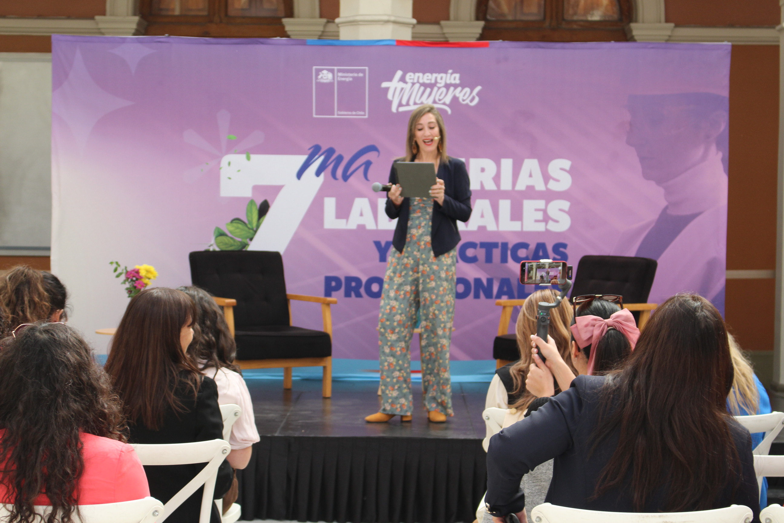 Feria Energía + Mujeres conectó a cientos de postulantes con empresas del sector Feria Energía + Mujeres conectó a cientos de postulantes con empresas del sector