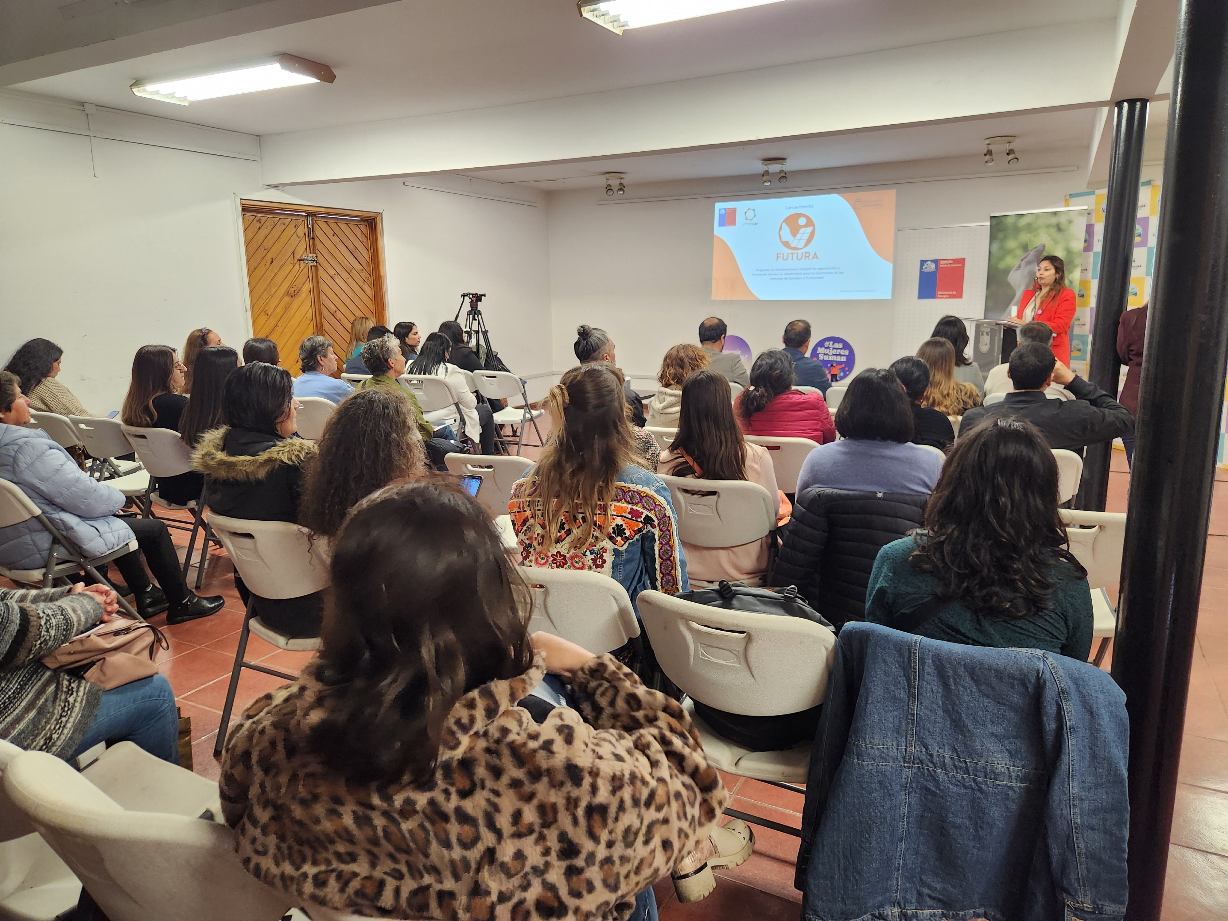Programa Futura: 80 mujeres de Quintero y Puchuncaví se capacitan en instalación de paneles fotovoltaicos