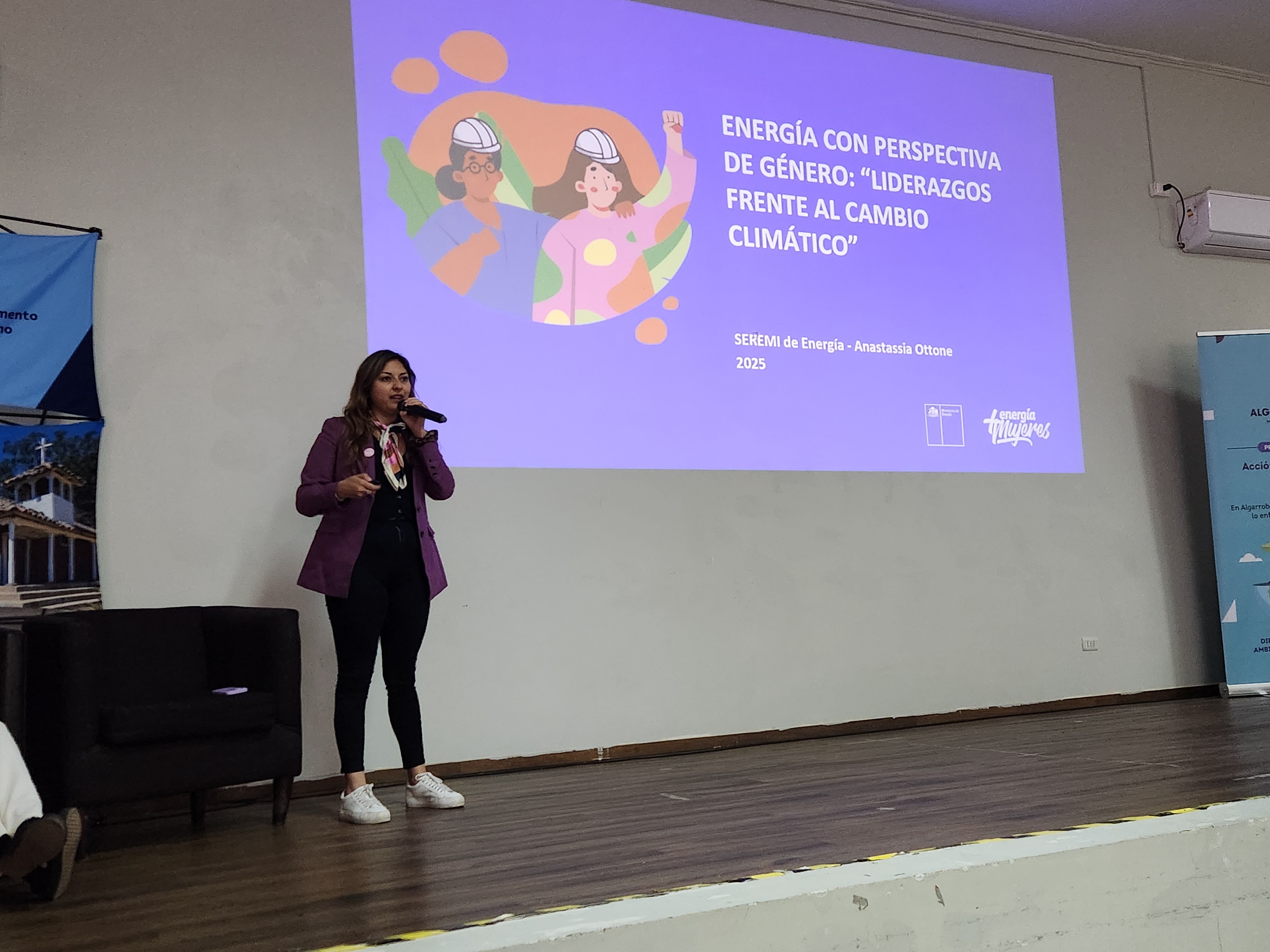 Reconocimiento al liderazgo femenino: entregan últimos sellos #LasMujeresSuman 2025