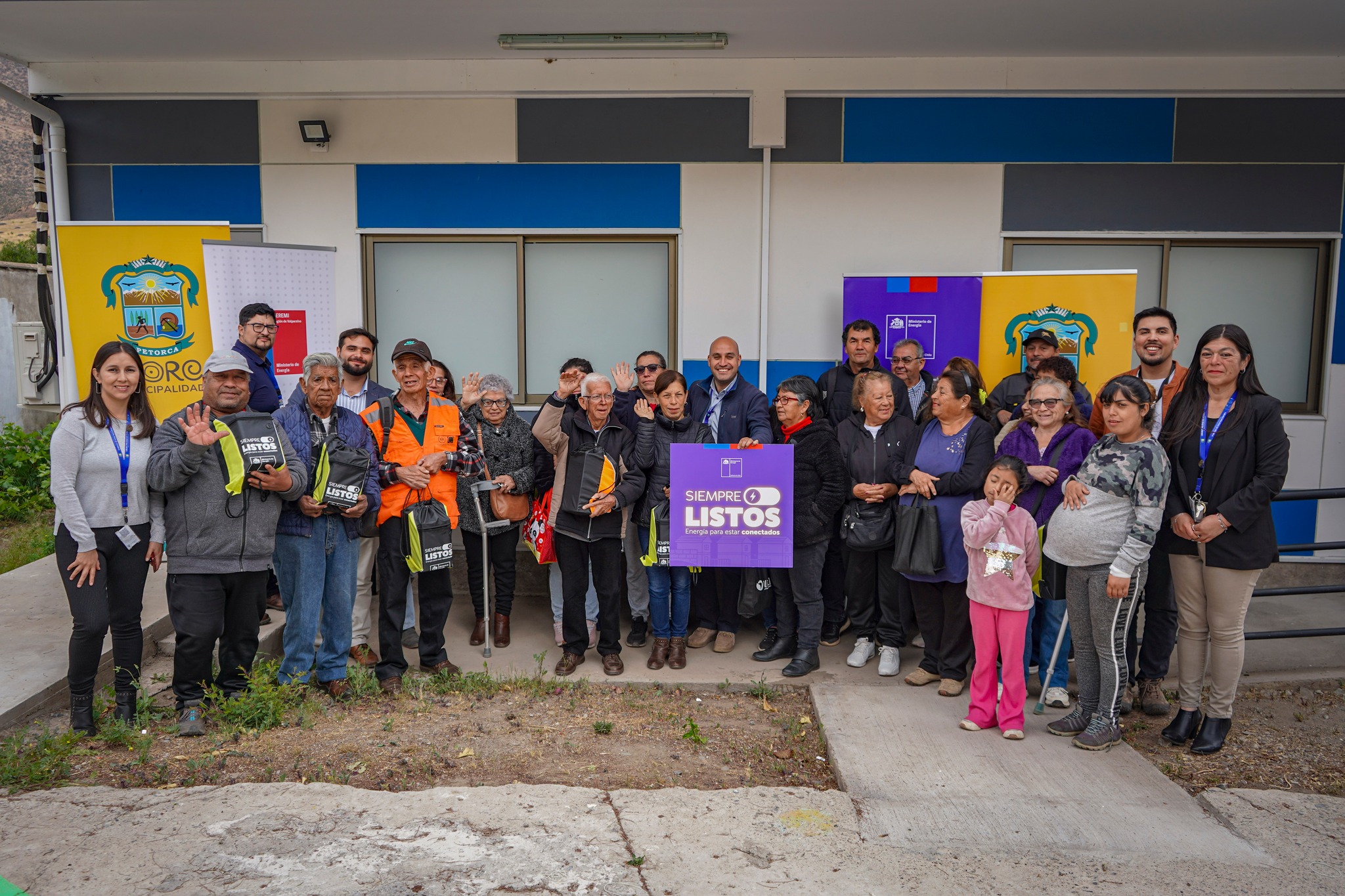 Región de Valparaíso avanza en resiliencia: 600 familias recibirán kits solares