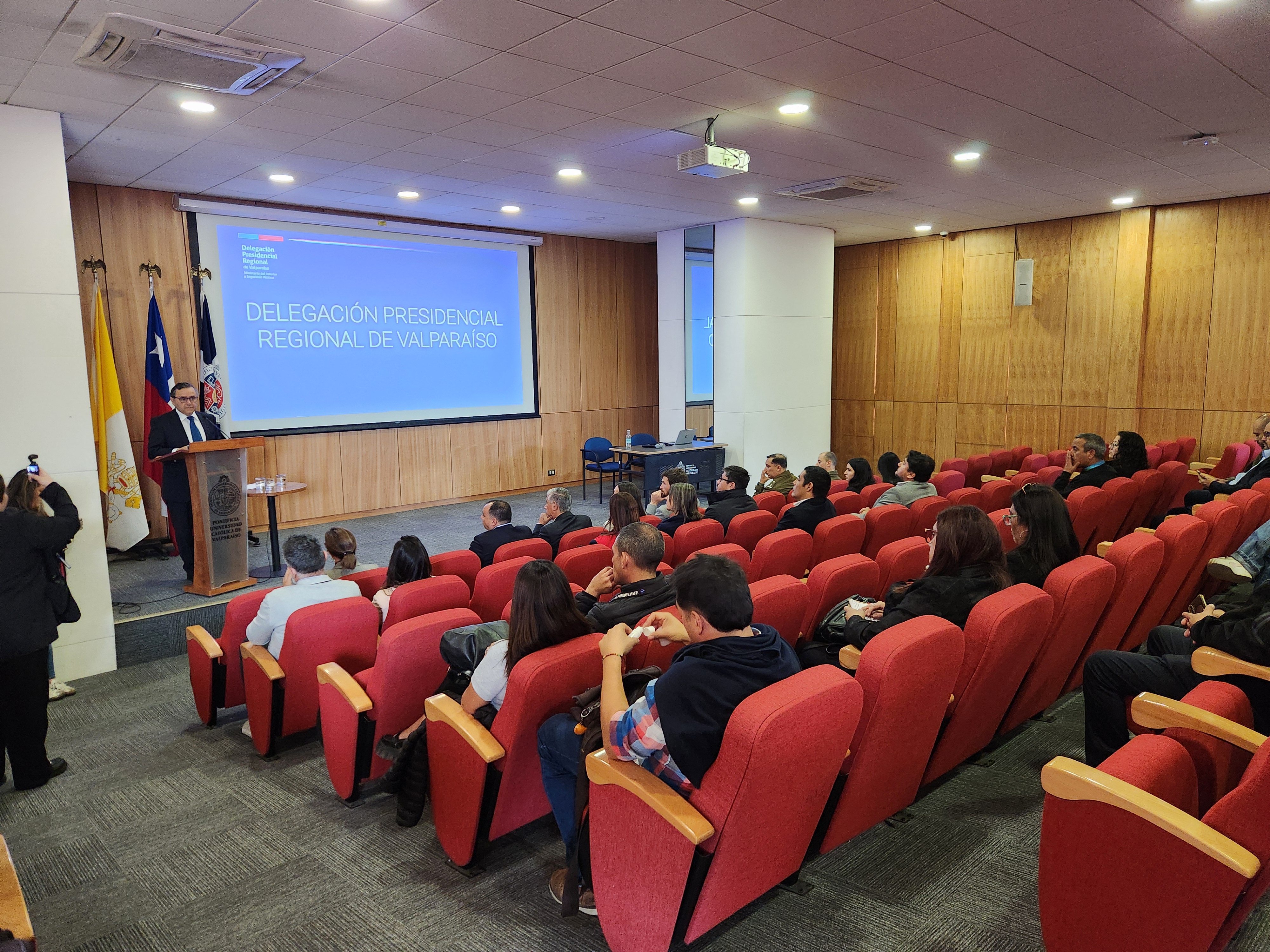 Capacitan a equipos de emergencia provinciales y comunales para enfrentar la eventual llegada del fenómeno “El Niño” en la región