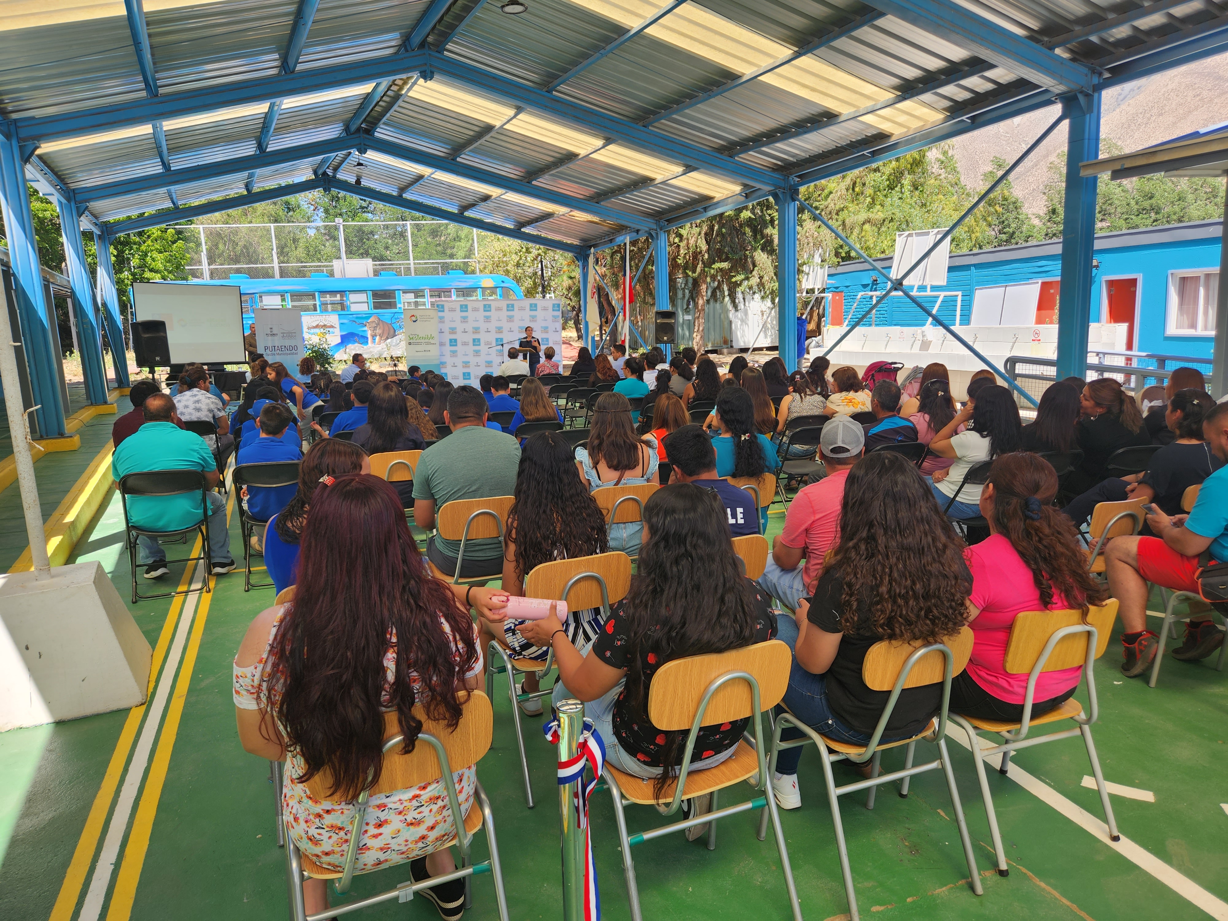 "Putaendo celebra Avance Educativo: Escuela Eduardo Becerra Bascuñan inaugura Renovaciones Energéticas"