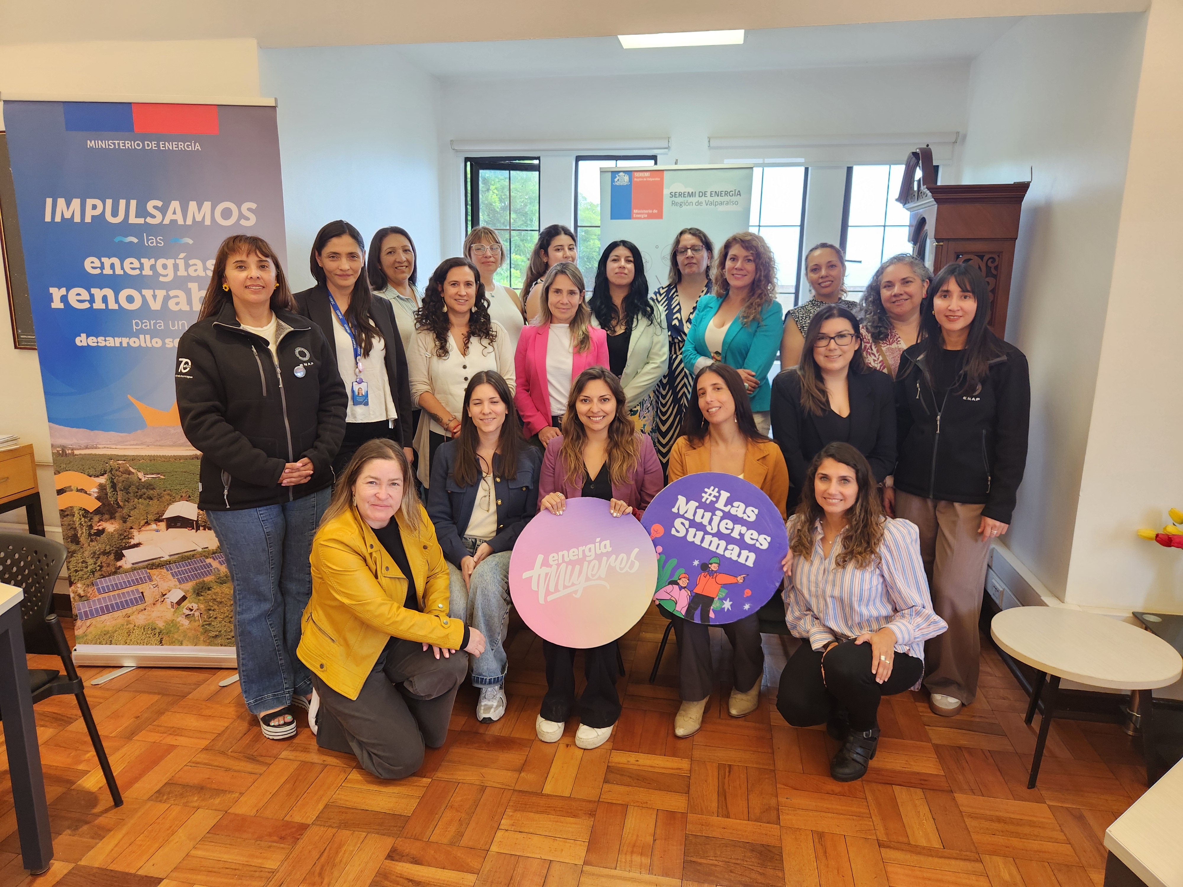 Encuentro regional consolida Red de Mujeres del sector energético y refuerza enfoque de género en la energía Encuentro regional consolida Red de Mujeres del sector energético y refuerza enfoque de género en la energía
