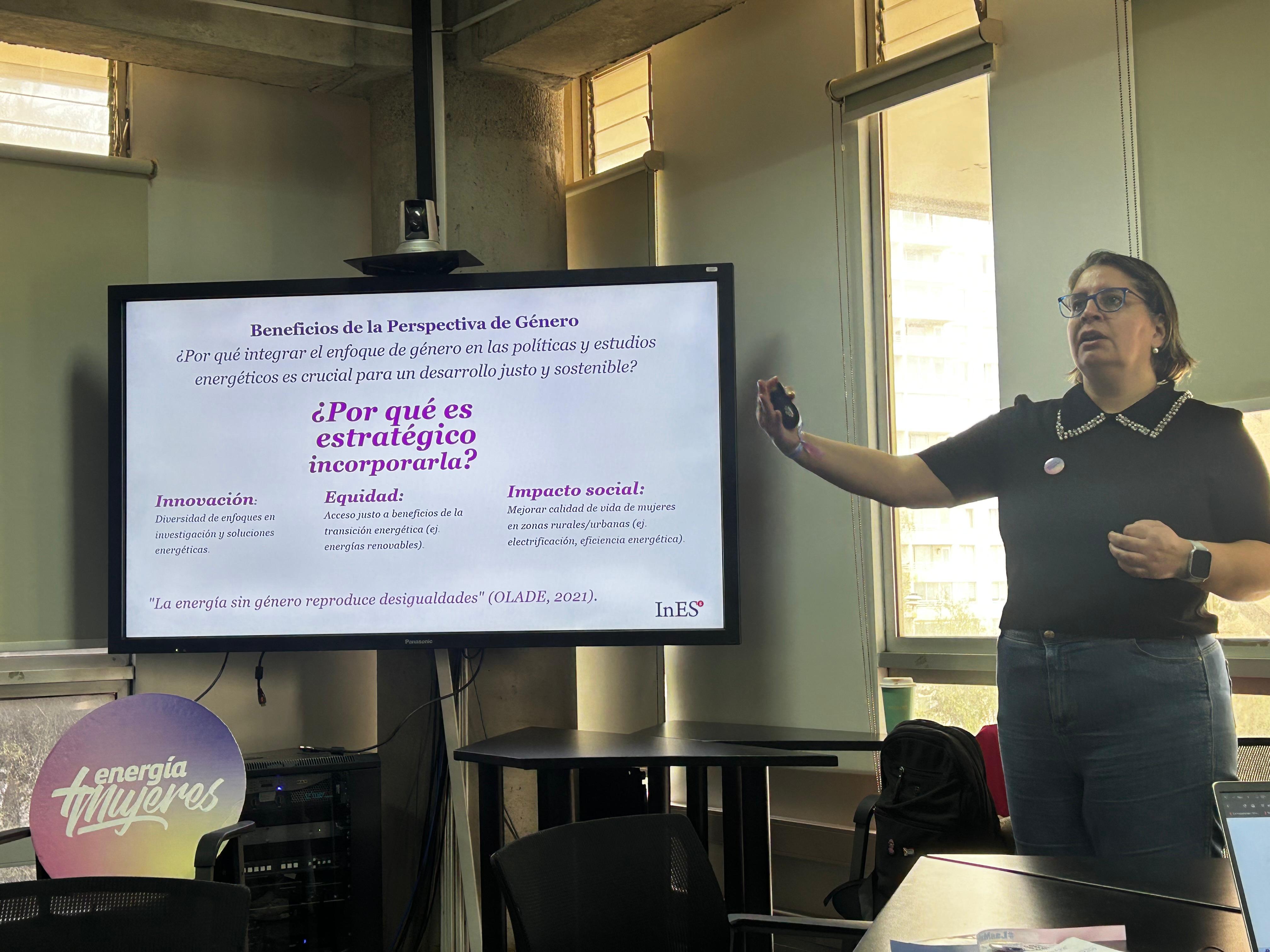 Sello “Las Mujeres Suman” es entregado en 2do Encuentro de la Red de Investigadoras UPLA