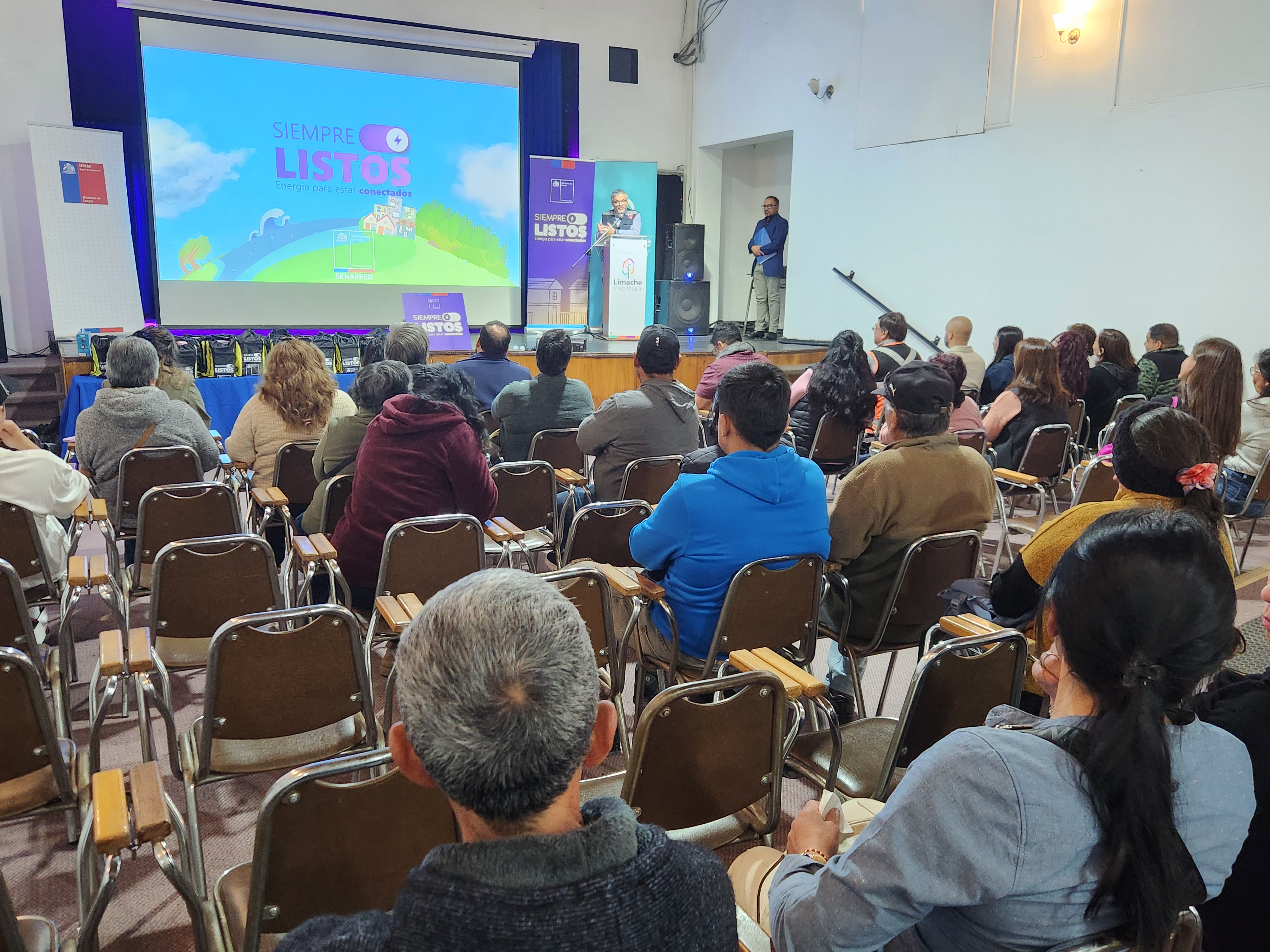 Lanzamiento Regional del Programa “Siempre Listos” permitió que familias reciban Kits de Resiliencia Energética