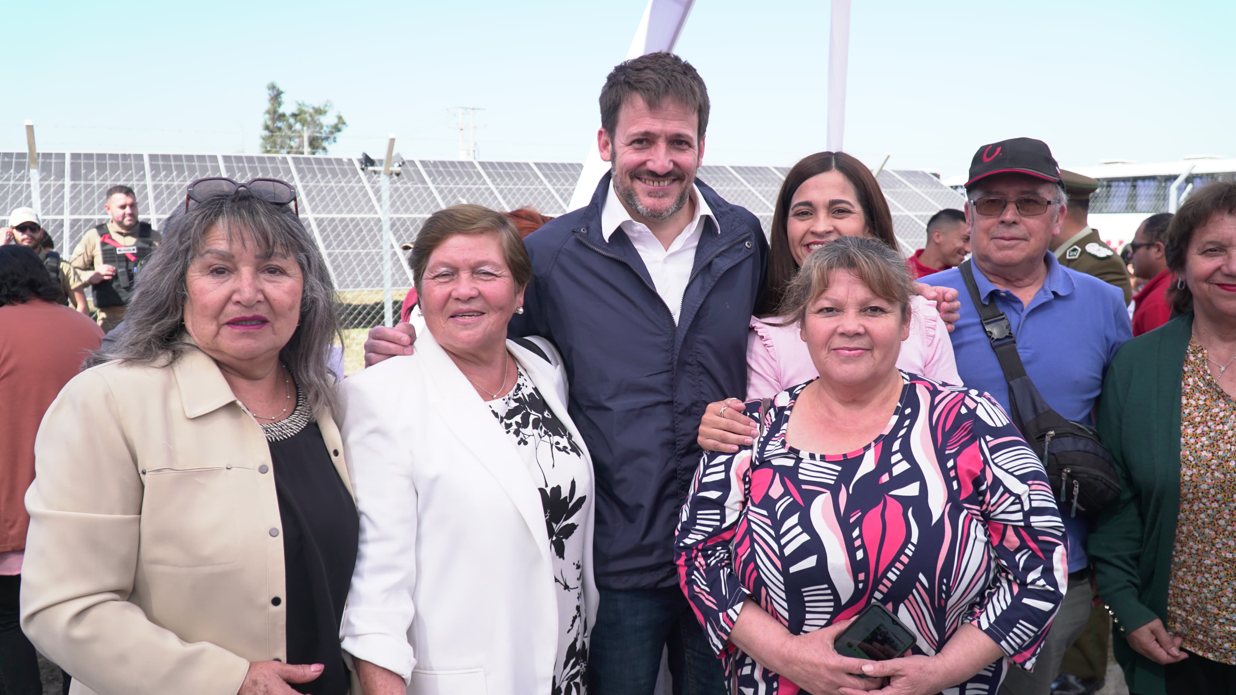 Ministerio de Energía inaugura, en Talagante, primer parque solar social municipal que beneficiará a más de 200 vecinos 