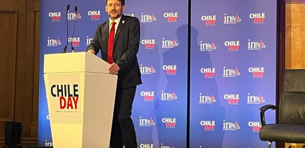 Ministro de Energía participa en Chile Day donde aborda desarrollo del hidrógeno verde y desafíos del mercado energético