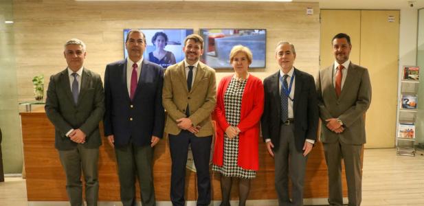 Ministerio de Energía y Coordinador Eléctrico Nacional valoran la integración de guías de buenas prácticas en bases de l...