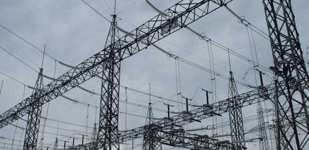 Ministerio de Energía publica resolución que establece devolución de cobros en exceso por empresa transmisora