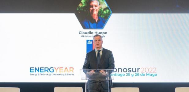 Ministro Claudio Huepe participa en inauguración de Energyear Chile 