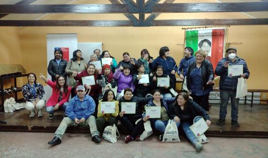 Programa Con Buena Energía capacitó a familias de la Junta de Vecinos Nelda Panicucci de Punta Arenas