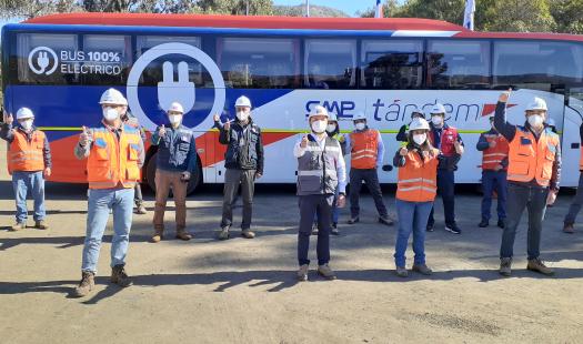 Seremi de Energía participa en lanzamiento de buses eléctricos en faenas de CMP 