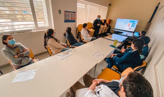 Seremi de Energía capacita a Equipo del Hospital de Corral en Eficiencia Energética