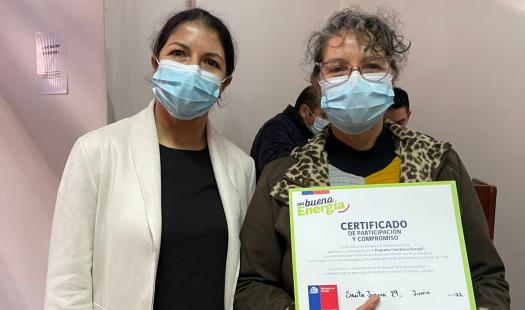 Vecinos de Santa Juana se capacitan y reciben kit del Programa Con Buena Energía