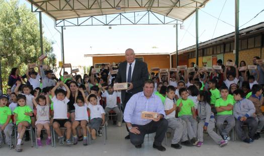 Finaliza programa “Cambia el Foco” beneficiando a más de 8 mil familias en la región de Valparaíso