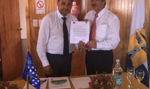 Municipio de Calbuco firma Estándar de Participación en el desarrollo de proyectos de energía