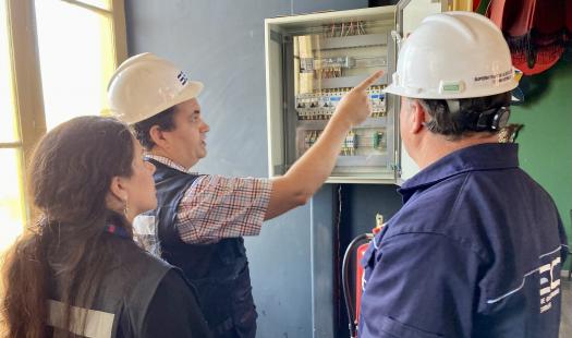 Energía y SEC fiscalizan funcionamiento eléctrico y a gas en restaurantes de Baquedano