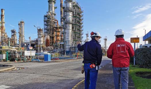 Seremi de Energía visita refinería de Enap para verificar proceso de mantención de la planta