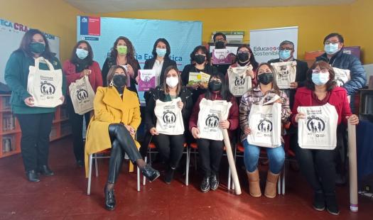 Autoridades dialogan y entregan material educativo en energía a 15 establecimientos educacionales de Atacama 