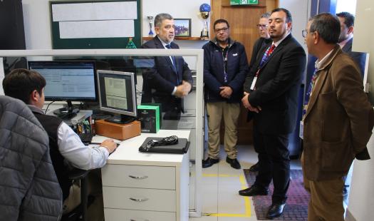 Seremi de Energía y director regional de SEC constatan el centro de operaciones de CGE