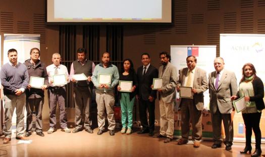 Capacitan a profesores para enseñar el  uso eficiente de la energía en los colegios