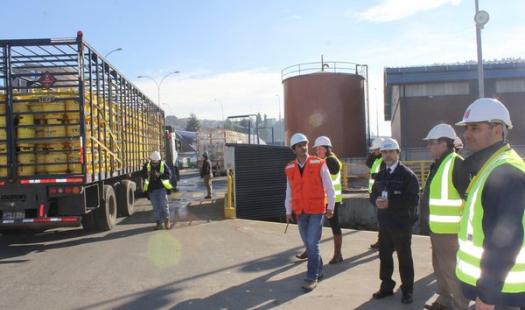 Nuevo traslado de combustible y gas abastecerán al archipiélago de Chiloé