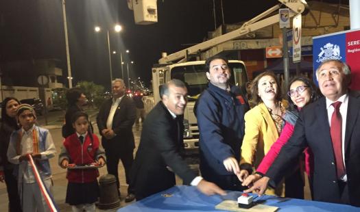 Autoridades inauguraron luminarias públicas  LED en Mejillones 