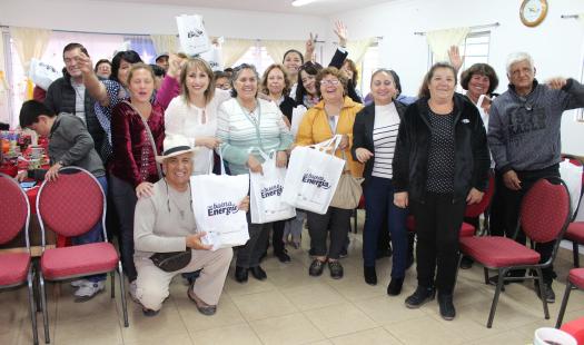 Con Buena Energía adultos mayores de Alto Hospicio ahorran energía