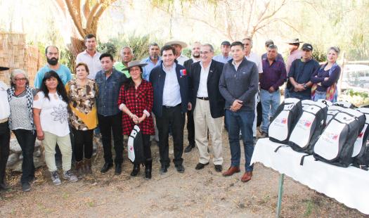 Benefician a crianceros de Paihuano con  kits de energía solar para la cordillera