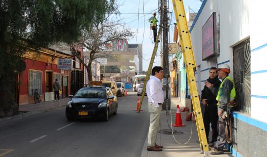 Más de 8 mil metros de cables en desuso fueron retirados de Copiapó