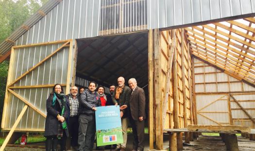 Ministro inauguró centros de acopio y secado de leña en Los Ríos