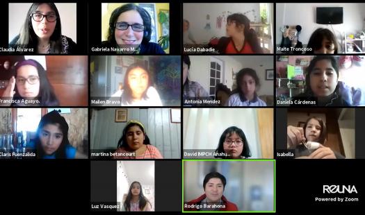 Energía Más Mujer: Profesional de la Seremi de Energía expone en taller de niñas para enseñar sobre temas energéticos y cambio climático